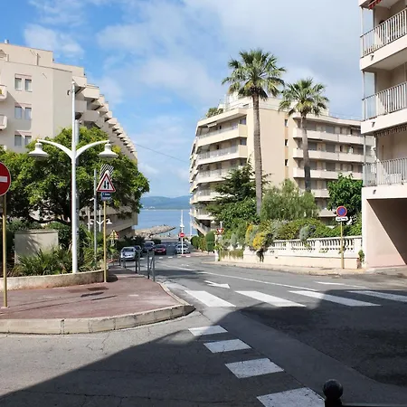 Superbe Avec Double Parking A 1 Minute De La Du Veillat דירה Saint-Raphaël